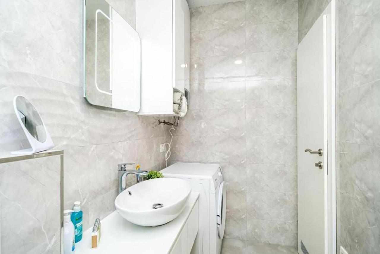 Apartment Matej Mokošica Extérieur photo